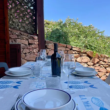 Villaggio Est 2 Con Giardino Vista Mare Διαμέρισμα