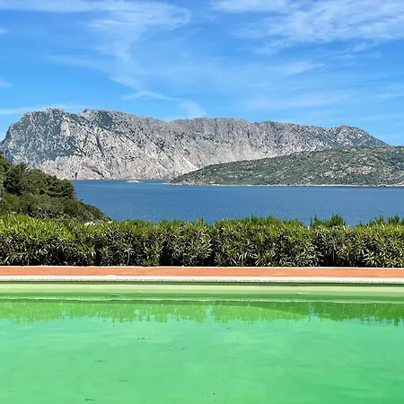 Punta Est - Trilo Rosmarino Giardino & Pool * كابو كودا كافالو